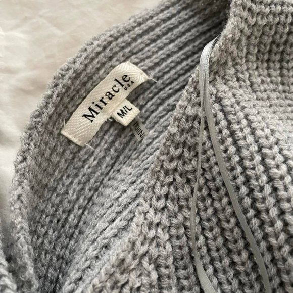 Chunky trendy grey sweater with cross-knit detail - Picture 5 of 5